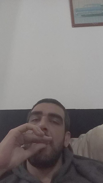 Wilgtsantos live cam on Cam4