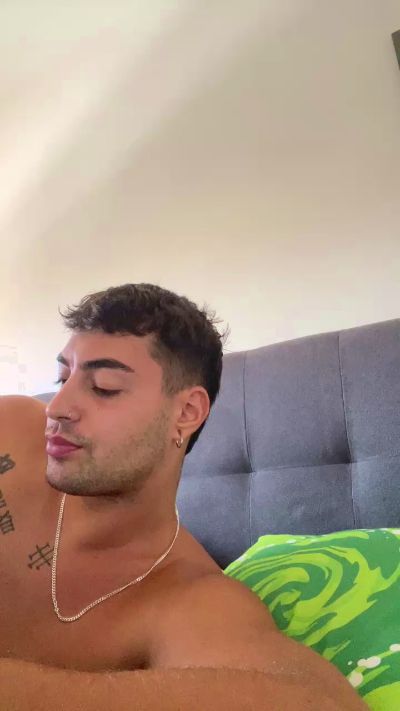 Will38001 live cam on Cam4