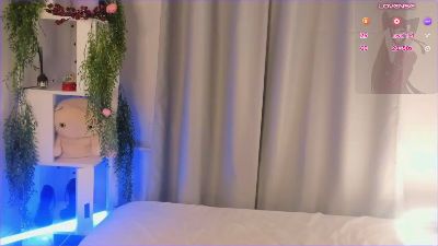 WillaLawrence live cam on Cam4
