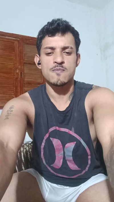Willian98 live cam on Cam4