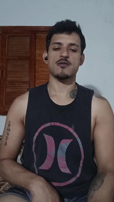 Willian98 live cam on Cam4