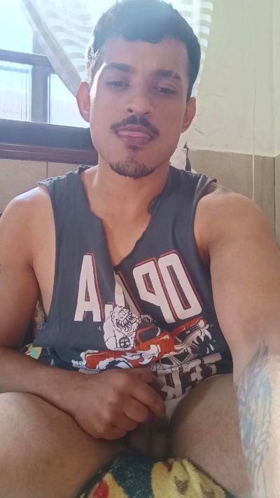 Willian98 live cam on Cam4