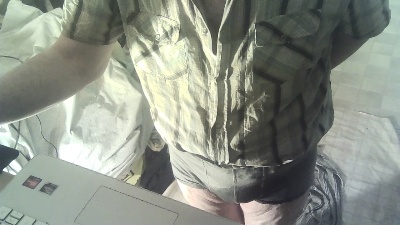WillinglyWet live cam on Cam4