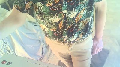 WillinglyWet live cam on Cam4
