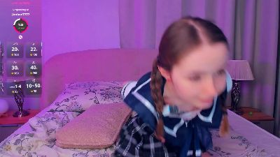 Windy_Swallow live cam on Cam4