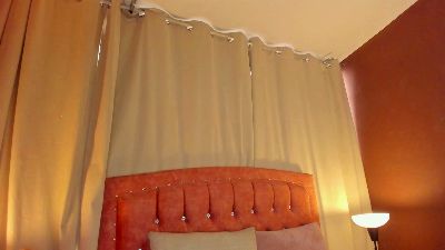Wini_fer live cam on Cam4