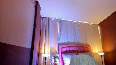 Wini_fer live cam on Cam4