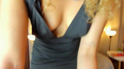 Wini_fer live cam on Cam4