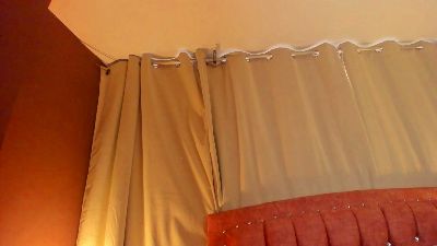 Wini_fer live cam on Cam4