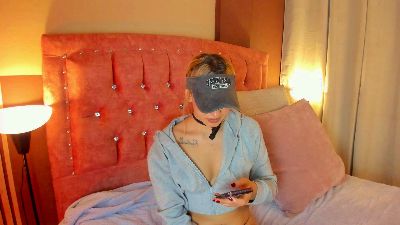Wini_fer live cam on Cam4