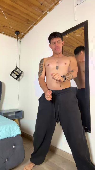 Wolffemir live cam on Cam4