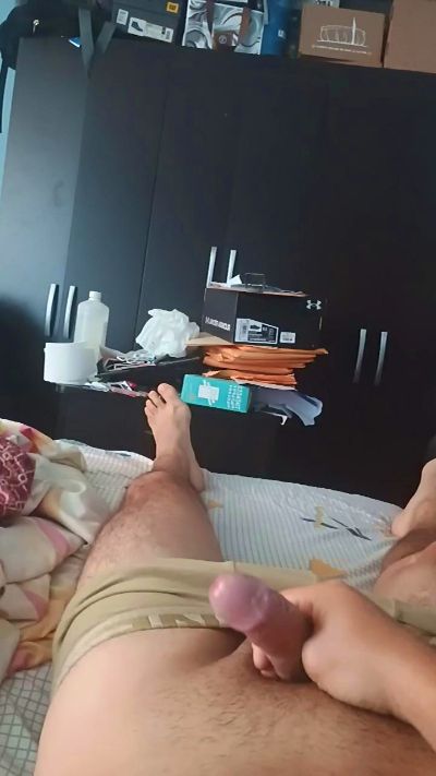 Wolver27 live cam on Cam4