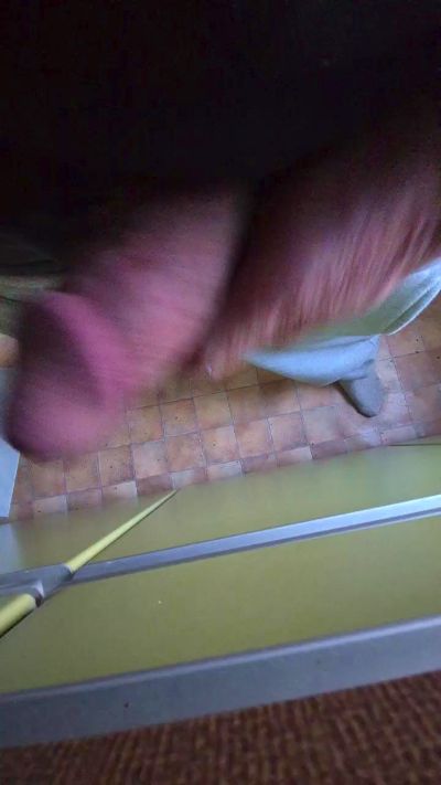 Woodmann69 live cam on Cam4