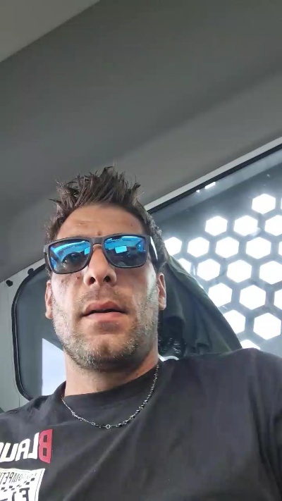 Worriors1989 live cam on Cam4