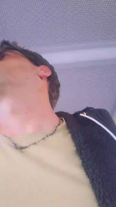Worriors1989 live cam on Cam4