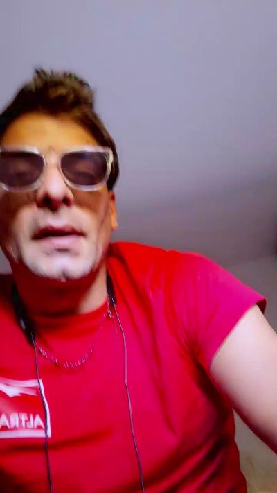 Worriors1989 live cam on Cam4