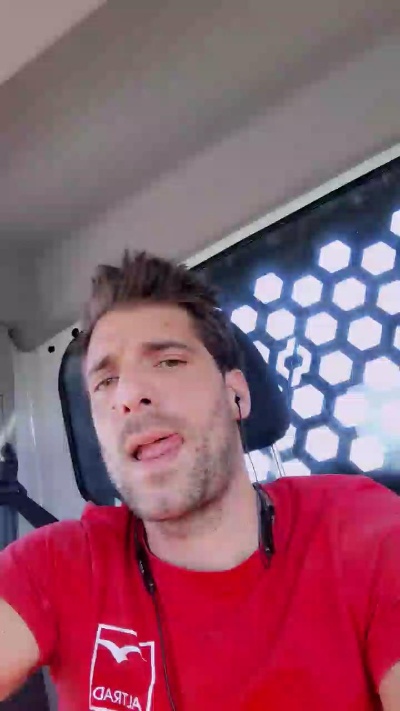 Worriors1989 live cam on Cam4