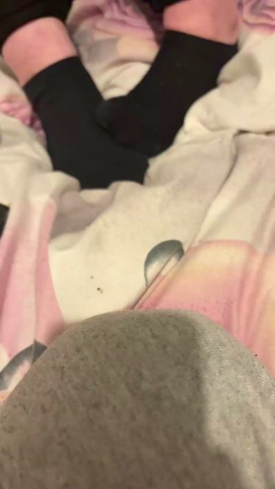 Webcam donna dal vivo da Regno Unito con Worshipherfeet