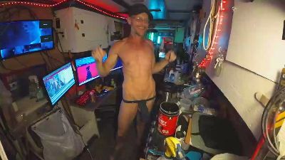 Wymond live cam on Cam4
