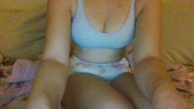 XHoneyBlossomX live cam on Cam4