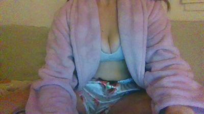 XHoneyBlossomX live cam on Cam4