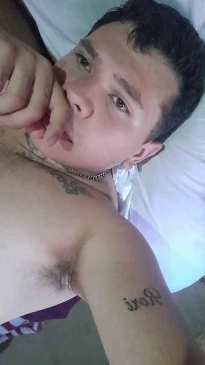 XLucasdom22 live sex cam preview from Argentina