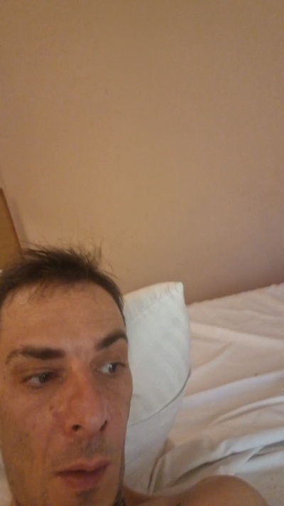 XMADRIDX live cam on Cam4