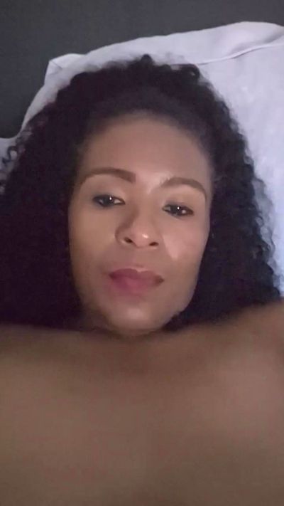 XOTKFLOR live cam on Cam4