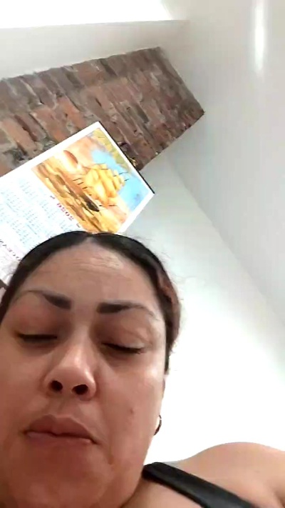XXXBigbooty69 live cam on Cam4