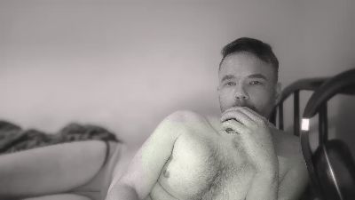 XXXRyanYoung live cam on Cam4