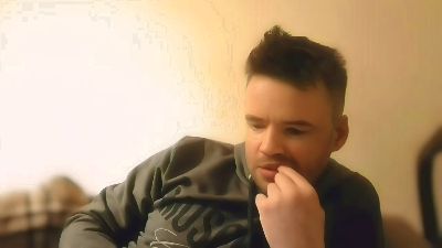 XXXRyanYoung live cam on Cam4