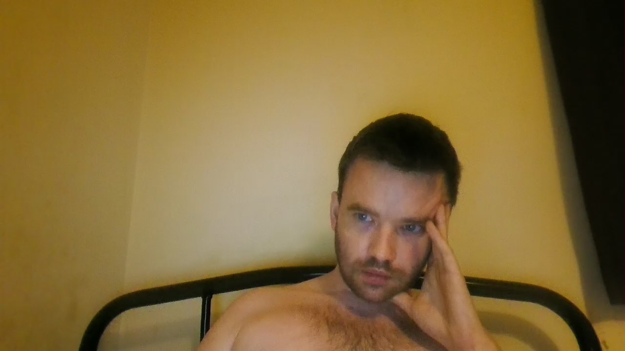 XXXRyanYoung live cam on Cam4