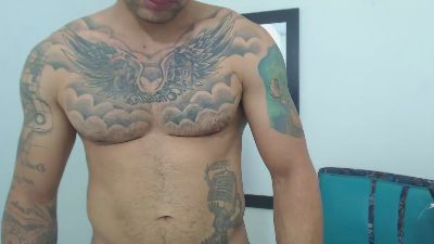 Xanderrt live cam on Cam4
