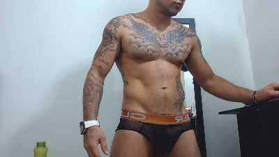 Xanderrt live cam on Cam4
