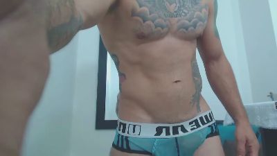 Xanderrt live cam on Cam4