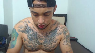 Xanderrt live cam on Cam4
