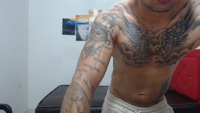 Xanderrt live cam on Cam4