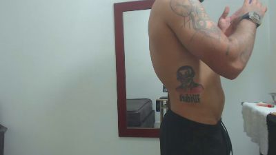 Xanderrt live cam on Cam4