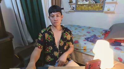 XboyshyX live cam on Cam4
