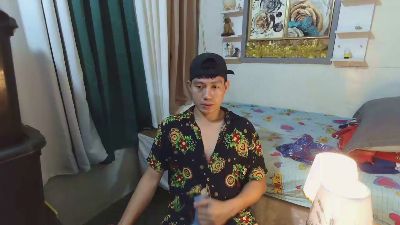 XboyshyX live cam on Cam4