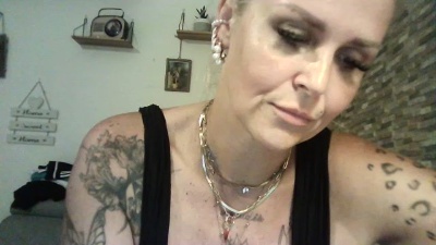 Xena6A9_90 live cam on Cam4