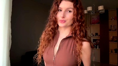 XeniaLecuyer live cam on Cam4