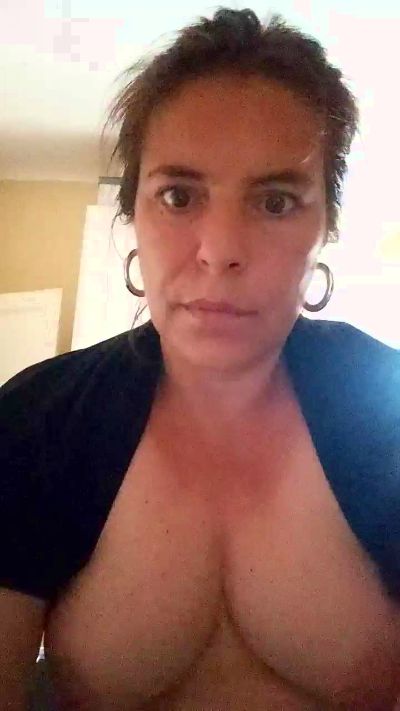 Xjuli live cam on Cam4