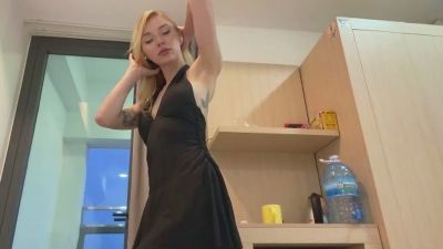 XochitlBrydon live cam on Cam4
