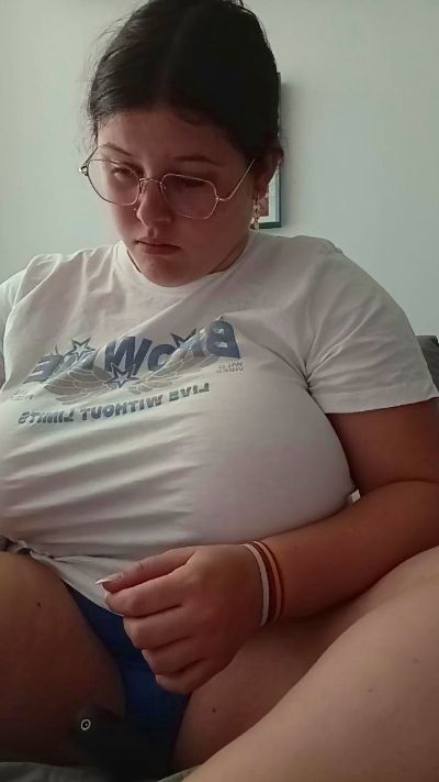 Xroxy237 live cam on Cam4
