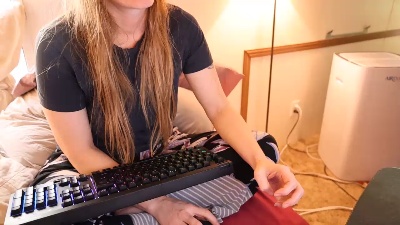 XxpixeyxX live cam on Cam4