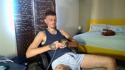 Xxxciroxxx live cam on Cam4
