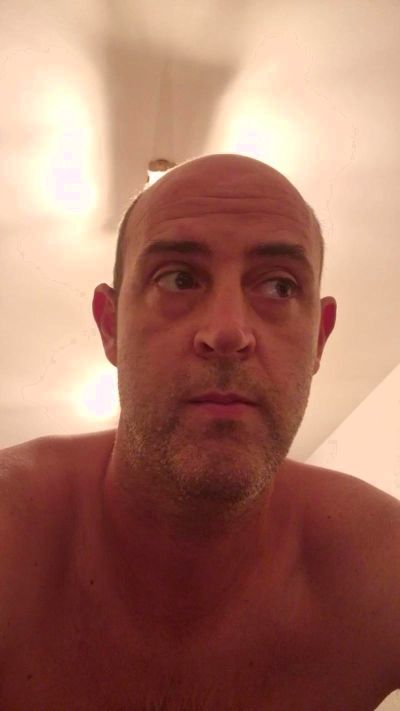 Xxxme85 live cam on Cam4
