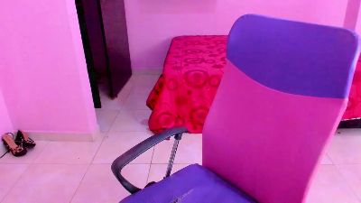 YHEVENIA_DIRTY live cam on Cam4