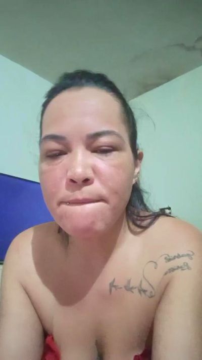 YUMI4MOON live cam on Cam4